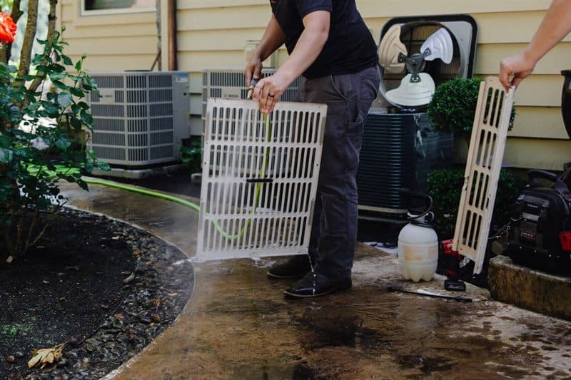 Air Quality & Filtration - Elevated Air Heating and Cooling Indoor air quality solutions and air filtration services in Salem, OR